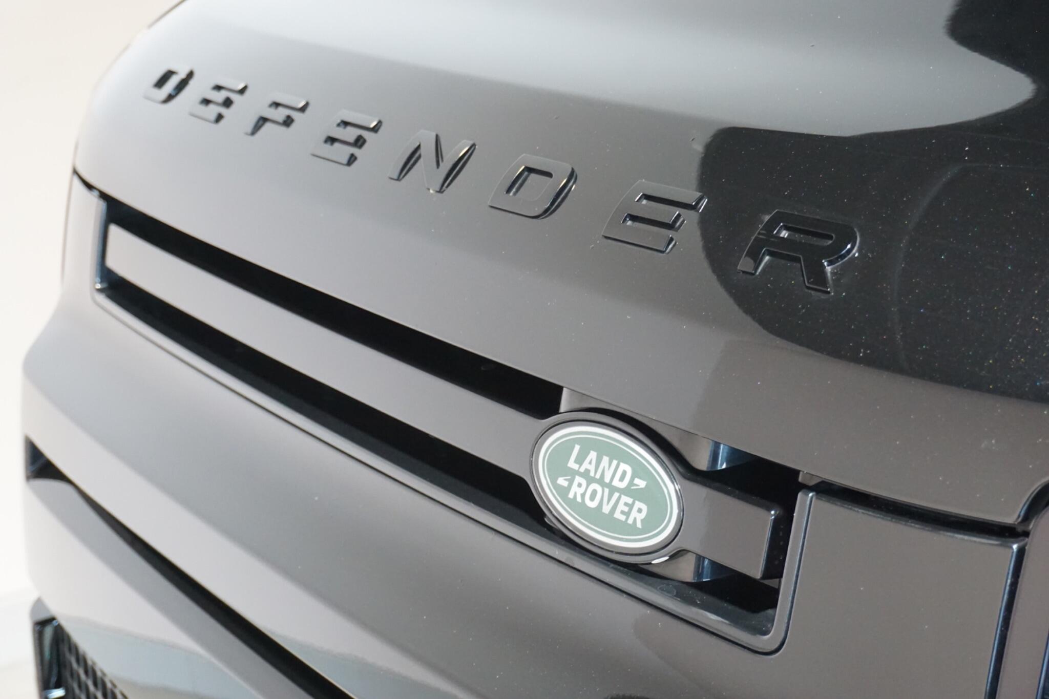 Land Rover Defender 110 5.0 P525 V8 SUV 5dr Petrol Auto 4WD Euro 6 (s/s) (525 ps)
